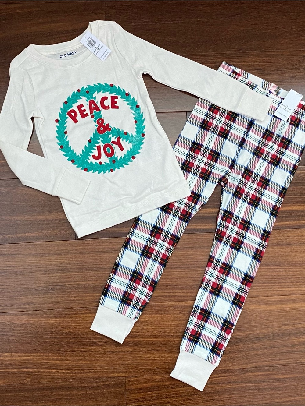 ⚡️2 for $25⚡️Old Navy 'Peace & Joy' Christmas 🎄 Pjs